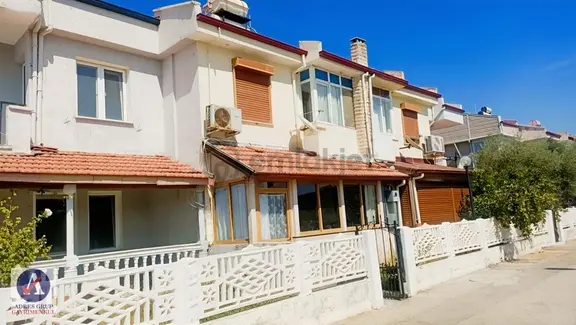 Site İçerisinde 3+1 Doğalgazlı Kiralık Villa 2