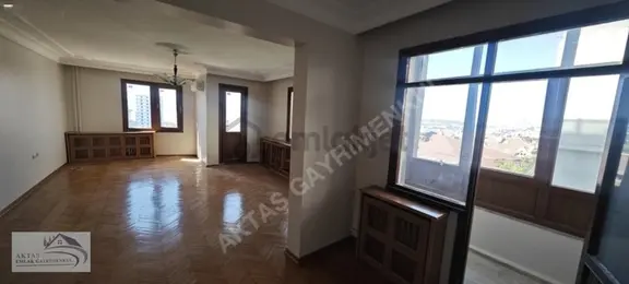 Küçükçekmece Cumhuriyet'te Kiralık 3+1 Daire, 110m², Merkezi Kon 2