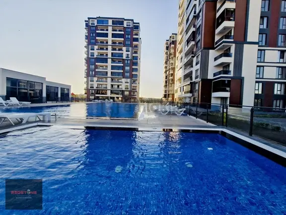 Emlaklar İzsiz Towersda Havuzlu Sitede 3+1 Satılık Daire 1