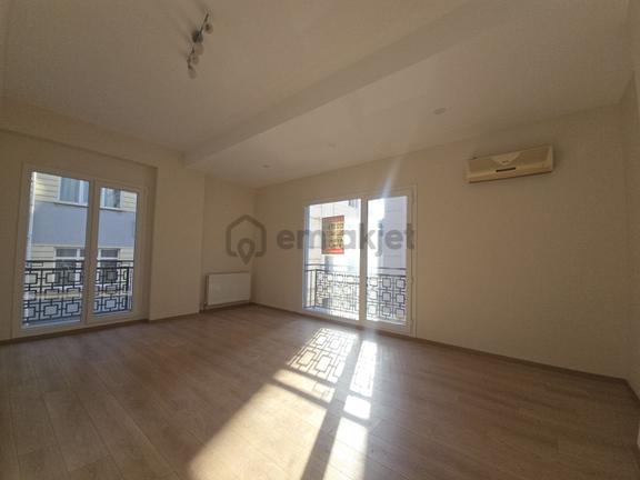 3 Yıllık Bakırköy Sakızağacında 1. Kat 3+1 127 M2 Kiralık Daire 1