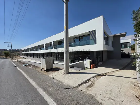 Namık Kemal Mah. Hasat Plazada 66 M², Otoparklı, Asansörlü Ofis 1
