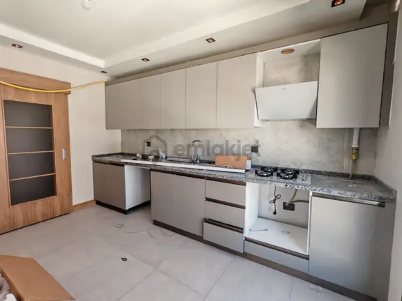 Yakınca Özsan Tokide Ful Yapılı Kiralık 3+1 1