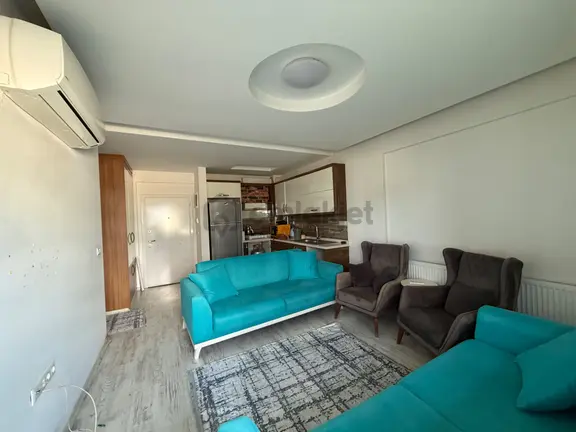 Kuşadası Otogara Yakın Eşyalı Kiralık 1+1 Daire 2