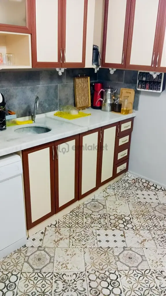 İsmetpaşa İlkokulu Yanı 4+1 Arakat 15bin Tl Kiraclı Fırsatdaire 2