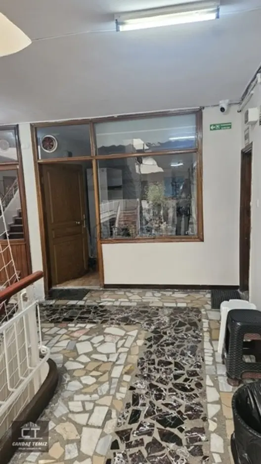 Ct Emlak'tan Kartal'da Ayyıldızlar İş Merkezi'nde Satılık Ofis 1