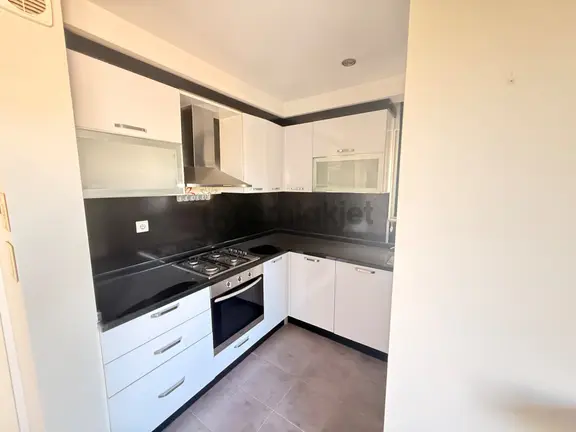 Güzeloba Butik Sitede Kısmı Eşyalı 1+1 1