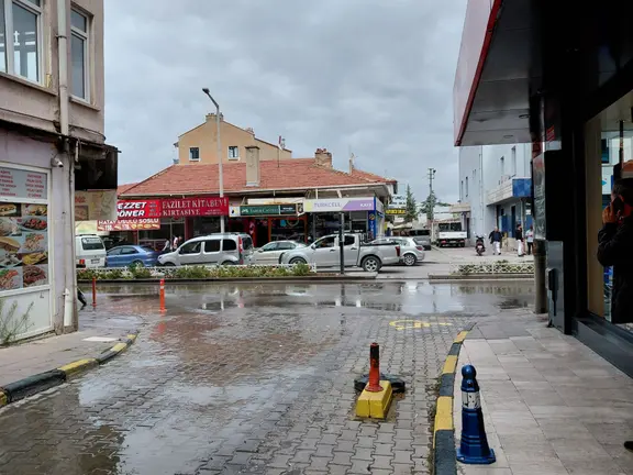 Bizim Emlaktan Akşehir Selçuk Mahallesi'nde Satılık 21 M² Büro 1