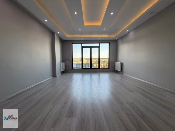 Evalmak'ta İnönü Mah.de 4+2(180m2) Geniş Ferah Dubleks Daire 2