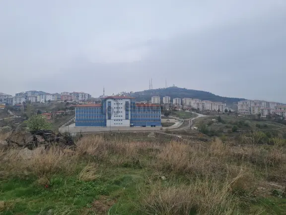 Beşikkayada Bir Daire Getirili Mükemmel Konumda İmarlı 100 Metre 1
