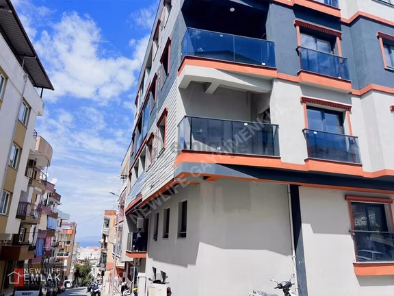Kuşadası Merkezde Krediye Uygun 1+1 Sıfır Daire 1