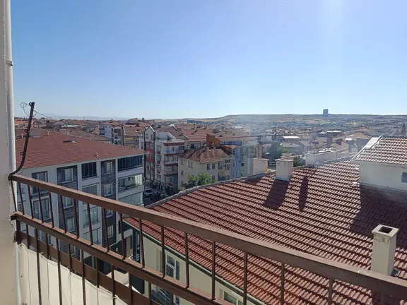Adliye İlerisi Çatı Katı Asansörlü 2+1 Satılık Daire 2