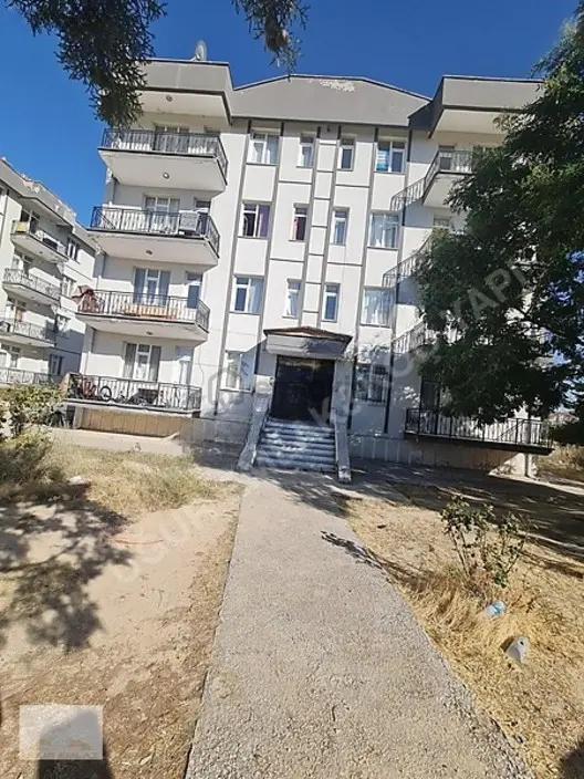 Selçuk Üni Karşısı, Güney-batı Cepheli, 2+1 Kiralık Daire 1