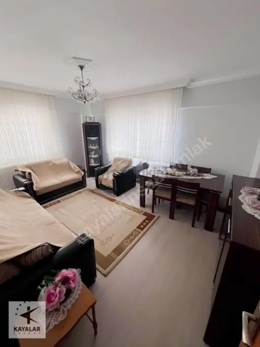 Kayalar Emlaktan Yalova Gop Mahallesinde Acill Satılık 2+1 Daire 1