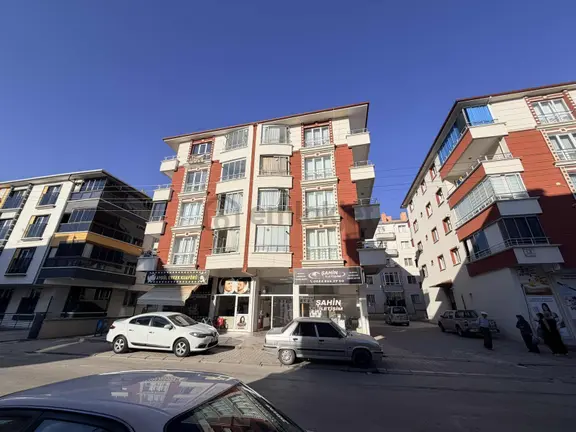 Sincan Yenikent`te Sakarya Caddesinde Kiralık 3+1 1