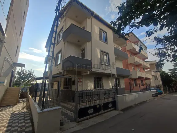 Tuzla Aydınlı Da Merkezi Konumda Geniş 3+1 Kiralık Daire 1