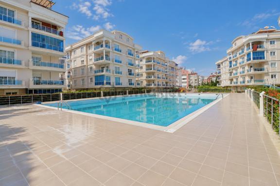 Türk Emlak'tan Lüks Site İçerisinde Satılık 1+1 1