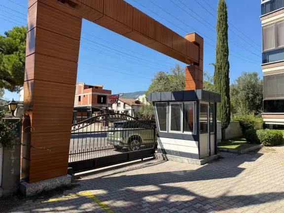 Uytundan Akçayda Havuzlu Sitede Devasa Geniş Teraslı Kiralık 2+1 2