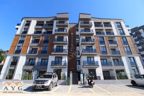 Kocaeli İzmit Orhan Mh. Site İçi Havuzlu Satılık Ara Kat Daire 1