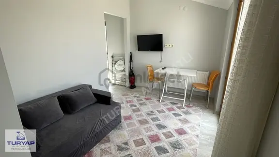 Turyap'tan Gazi Poliklinik Arkası Teraslı 1+1 Eşyalı Herşey Dahi 1