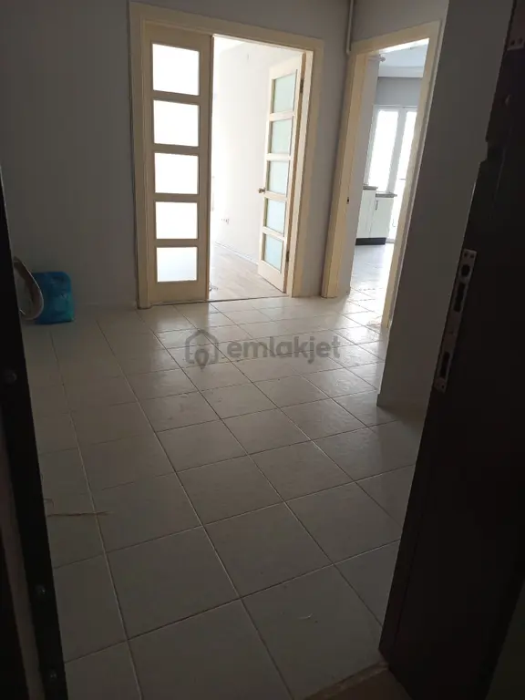 Buskinin Yanında İşlek Cadde De Görükle Dumlupınar Mahallesi Kiralık 3+1 Eşyasız Daire 2