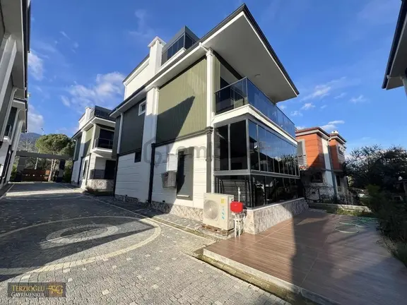Terzioğludan Güre Oteller Bölgesi Şok Fiyat 3+1 Bağımsız Villa 1