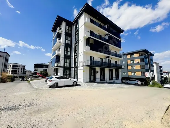 Tema Emlaktan Atatürkmah Arakat Aydınlık Ferah 1+1 Kiralık Daire 2