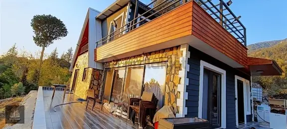 Evran Emlak Ayrıcalığıyla Muhteşem Manzaralı Villa 1