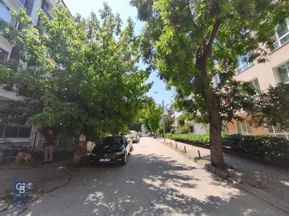 Bahçelievler'de Kusursuz Konumda, Eşyalı 3+1 Fırsatı 2