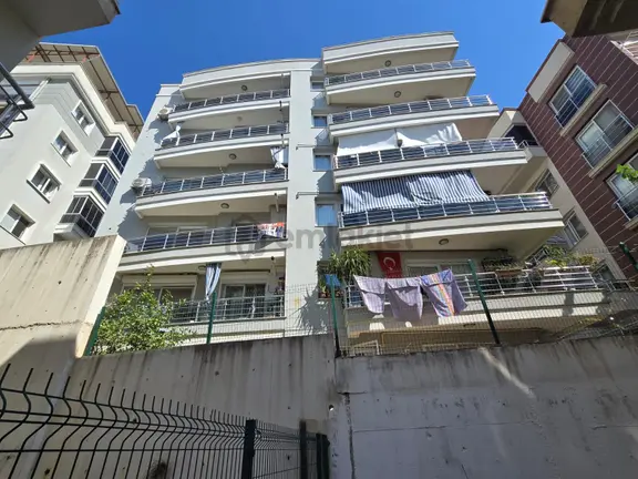 Balçovada Yeni Binada D.gazlı Kiralık 3+1 Daire 1