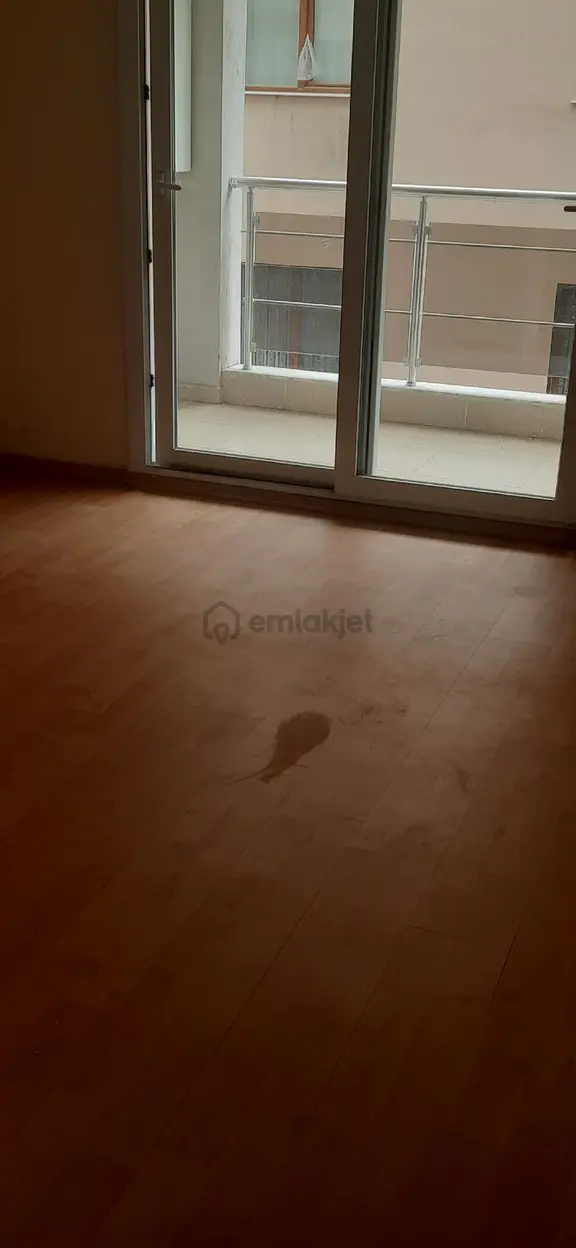 Çiğli Küçük Çiğli Dağ Mahallesinde Kiralık 2+1 Daire Kiralıktır. 2