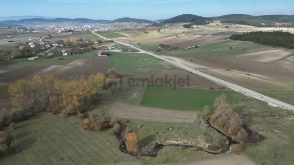 Sahibinden Sahibinden Eflani Akören'de Doğayla İç İçe 6.330 M² Satılık Tarla 1