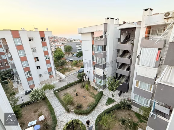 Eskı Salı Pazarı Mevkınde Merkezı Konumda-kısmi Manzaralı Acıl Satılık Fırsat Daire 1