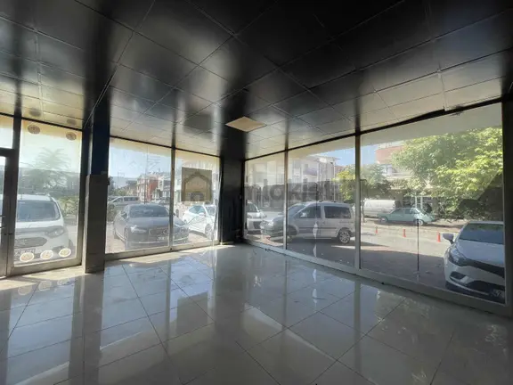 Çaybaşı Mahallesinde Köşe Konumda Kiralık Fırın Ruhsatlı Dükkan 2