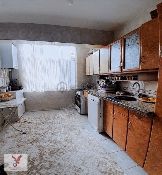 Avcılar Cihangir Metrobüsüne Komşu 3+1 Masrafsız Ara Kat Daire 1