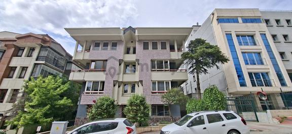 Çankaya Atakule Sedat Simavi Sokak Kapalı Garaj Kombi Boyalı 1