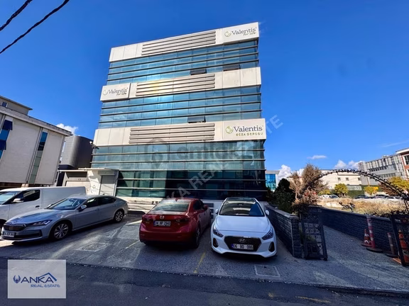 Şerifali'de Kiralık 350m² İskanlı Depo/lojistik Mrk/imalathane 2