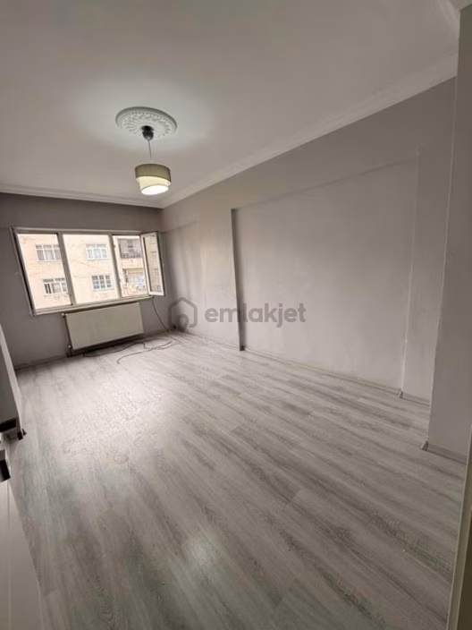 Güven Emlaktan Kiralık Daire 1