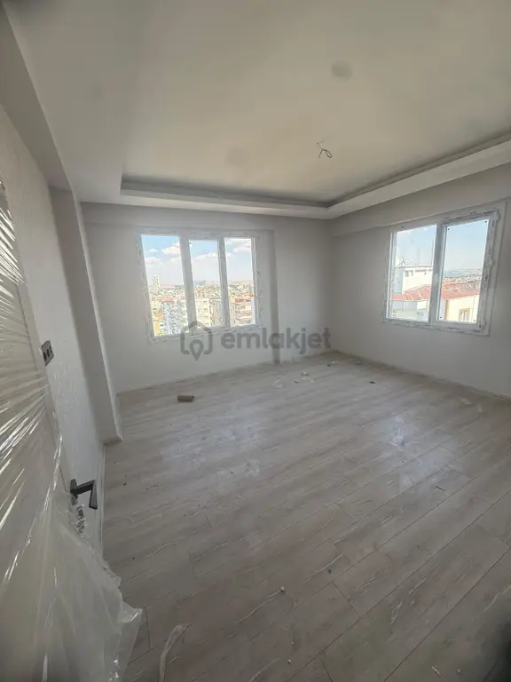 Aytekin Eml’tan Satılık Daire 1
