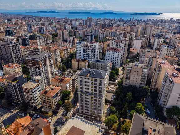 Kozyatağı Bayar Caddesi Satılık 2+1 Daire Önü Kapanmaz Manzaralı 2