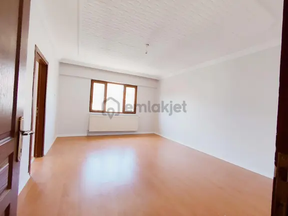 Yılmaz Gayrımenkulden Yapılı 3+1 Masrafsız Köşe Başı Ön Cepe 3+1 1