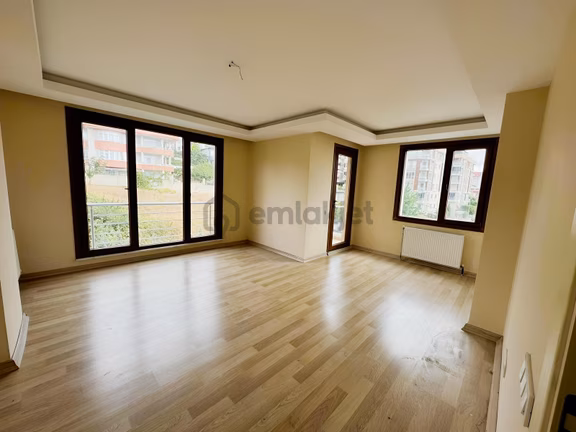 Büyükçekmece'de Butik Site İçinde 2 + 1 Kiralık 2
