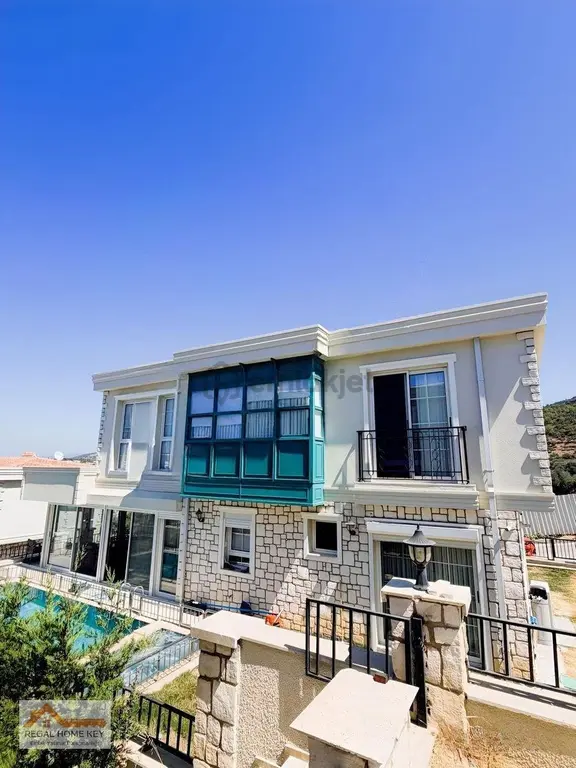 Regal Home Key'den Satılık 4+1 Özel Havuzlu Villa 1