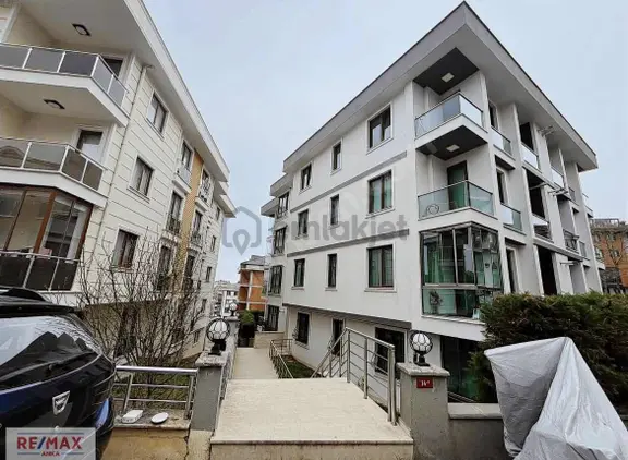 Çavuş Mahallesinde Geniş Verandalı Bahçe Katı 1