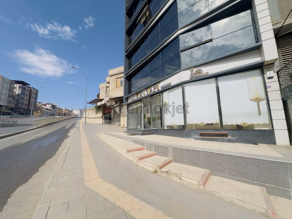 Amazon'dan Şekerdere Tatlıpark Cadde Üzerinde 4+0 Ofis!!!! 1