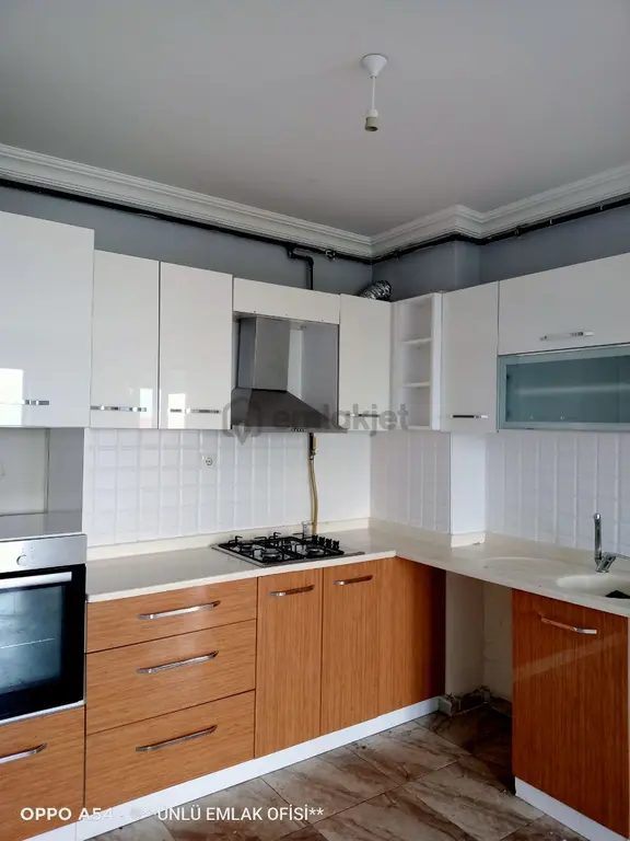 Ünlü Emlaktan Şehri Şahane Sitesinde Muhteşemmanzaralı 1+1 Daire 2