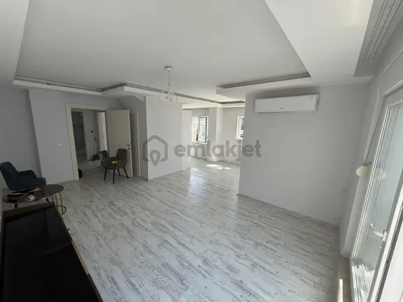 Konyaaltı Hurma Mahallesı 3 + 1 Dubleks Boş Kiralık Daire 1