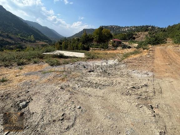 Sıraç Yassıtaşda 1550 M2 Ev Yapımına Uygun Parsel 2