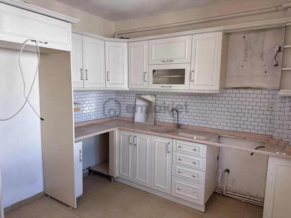 3+1 Kaliteli Sıkıntısız Arakat Doğalgazlı Büyük 3 Balkon Daire 1