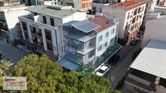 Büyük Çiğli Köşe Parsel Komple Bina 2 Daire + Dükkan + Garaj 2
