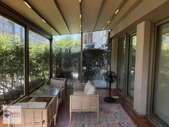 Emine Göktürk,den İnistanbul,da Boş 2+1 Kapalı Bahçe Katı 1